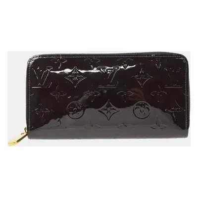 Louis Vuitton Amarante Monogram Vernis Leather Zippy Wallet