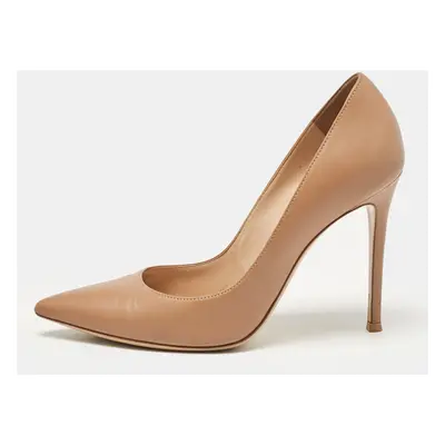 Gianvito Rossi Beige Leather Gianvito Pumps Size