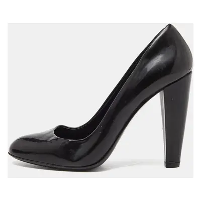 Miu Miu Black Patent Leather Round Toe Pumps Size