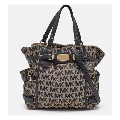 MICHAEL Michael Kors Black/Beige Signature Canvas and Leather Gansevoort Tote