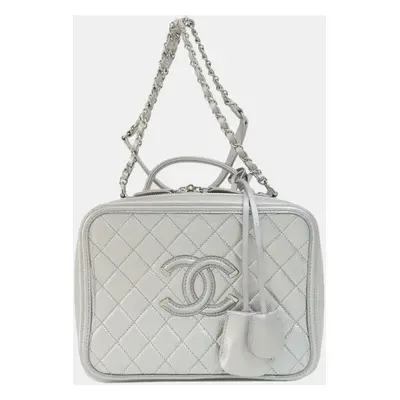 Chanel Silver Metallic Caviar Quilted Large CC Filigree Vanity Case Shoulder Bag