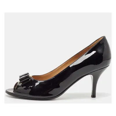 Salvatore Ferragamo Black Patent Leather Vara Bow Peep Toe Pumps Size