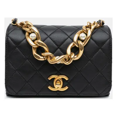 Chanel Black Quilted Calfskin Pearl Jewel Chain Flap