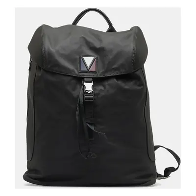 Louis Vuitton Black Nylon V-Line Pulse Bag