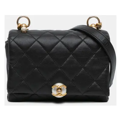 Chanel Black Quilted Calfskin Pearl CC Accordion Flap