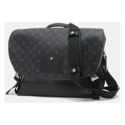 Louis Vuitton Monogram Eclipse Voyage Mm Shoulder Bag