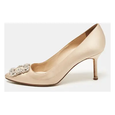 Manolo Blahnik Beige Satin Hangisi Pumps Size 38.5