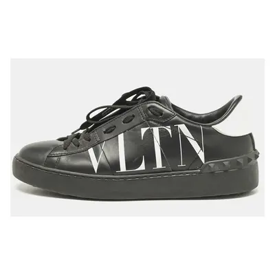 Valentino Black/White Leather VLTN Rockstud Low Top Sneakers Size 38.5