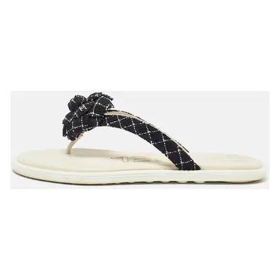 Chanel Black/White Tweed Camellia Thong Sandals Size 39.5