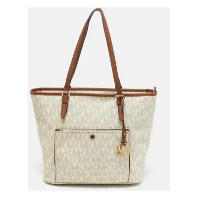 MICHAEL Michael Kors Off White Signature Coated Canvas Jet Set Snap Pocket Tote