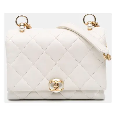 Chanel White Quilted Calfskin Pearl CC Accordion Flap