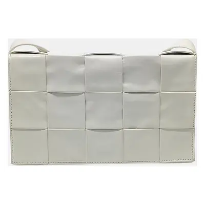 Bottega Veneta White Leather stretch cassette bag