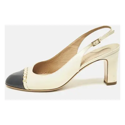 Salvatore Ferragamo Cream/Navy Blue Leather Slingback Block Heel Pumps Size