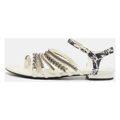 Chanel White Leather Chain Link Detail Strappy Flat Sandals Size