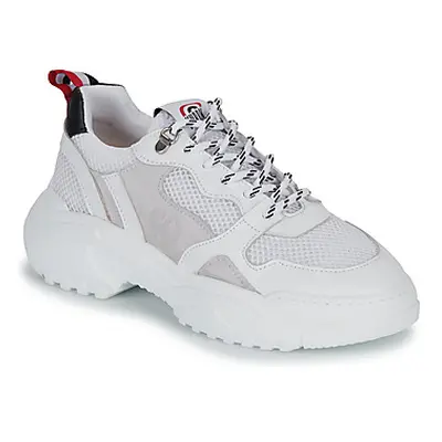 Yurban MILANO men's Shoes (Trainers) in White