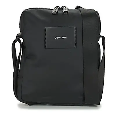 Calvin Klein Jeans CK MUST T REPORTER men's Pouch in Black