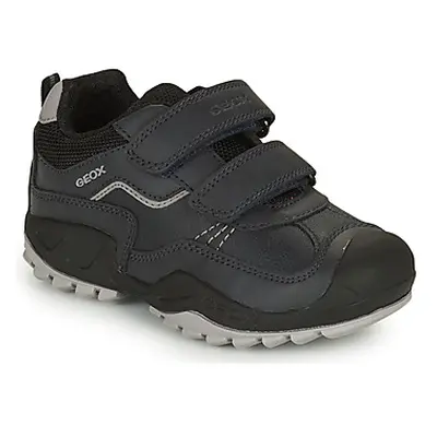 Geox J NEW SAVAGE BOY boys's Children's Shoes (Trainers) in Black