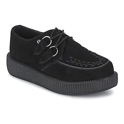 TUK MONDO LO men's Casual Shoes in Black