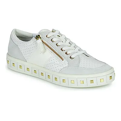 Geox D94FFE08522C1352 women's Shoes (Trainers) in White