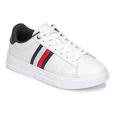 Tommy Hilfiger SUPERCUP LEATHER men's Shoes (Trainers) in White