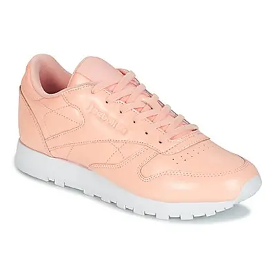 Reebok Classic CLASSIC LEATHER PATENT women's Shoes (Trainers) in Pink