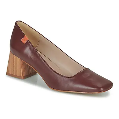 Betty London CLAUDIE women's Court Shoes in Brown