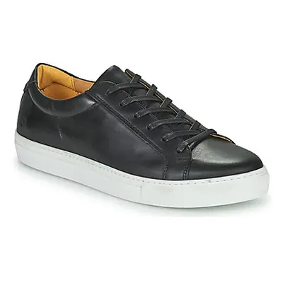 Carlington SERIAL men's Shoes (Trainers) in Black