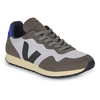 Veja SDU men's Shoes (Trainers) in Grey