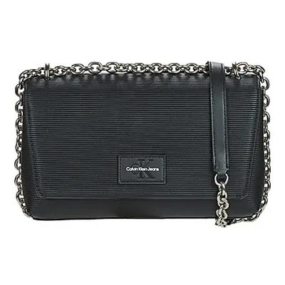 Calvin Klein Jeans SCULPTED EW FLAP CONV25 CHAIN women's Shoulder Bag in Black