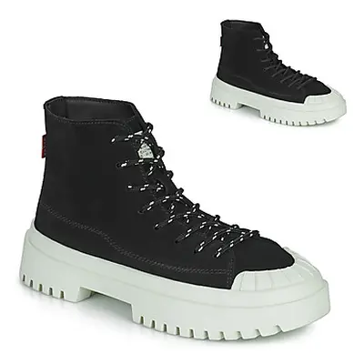 Levis PATTON S women's Shoes (High-top Trainers) in Black