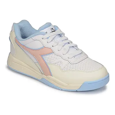 Diadora WINNER women's Shoes (Trainers) in White