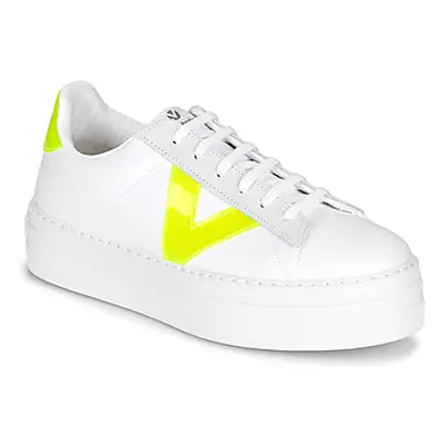 Victoria BARCELONA LONA women's Shoes (Trainers) in White