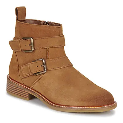 Clarks Cologne Buckle women's Mid Boots in Brown