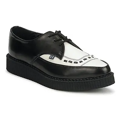 TUK MONDO SLIM men's Casual Shoes in Black