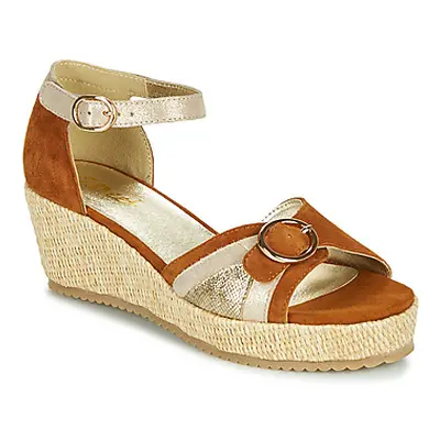 Sweet ESTERS women's Sandals in Gold