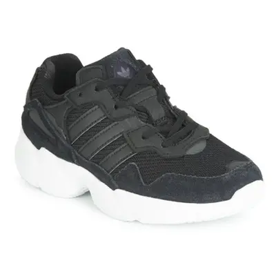 Adidas YUNG-96 C girls's Children's Shoes (Trainers) in Black