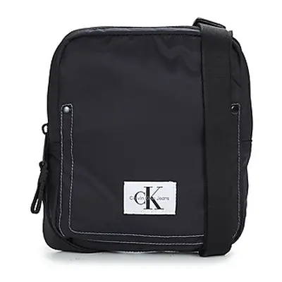 Calvin Klein Jeans SPORT ESSENTIALS REPORTER18 W men's Pouch in Black