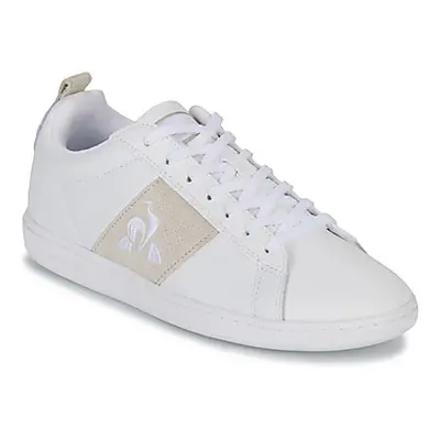 Le Coq Sportif COURTCLASSIC W PREMIUM women's Shoes (Trainers) in White