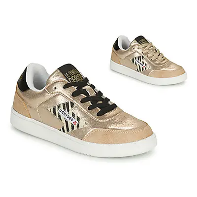 Le Temps des Cerises FLASH women's Shoes (Trainers) in Gold