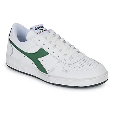 Diadora MAGIC BASKET LOW ICONA men's Shoes (Trainers) in White