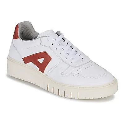 Art Belleville men's Shoes (Trainers) in White