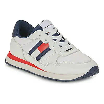 Tommy Hilfiger JIM boys's Children's Shoes (Trainers) in White