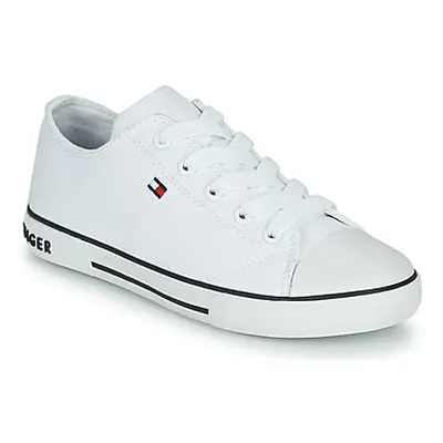 Tommy Hilfiger KELLE boys's Children's Shoes (Trainers) in White