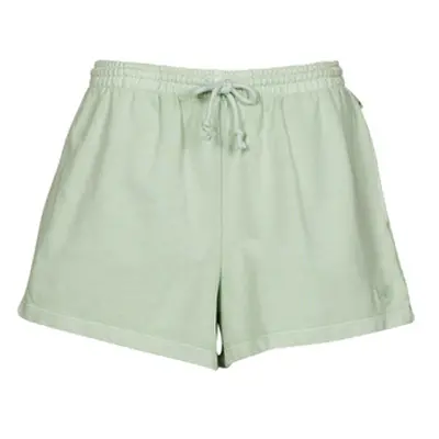 Levis SNACK SWEATSHORT women's Shorts in Green