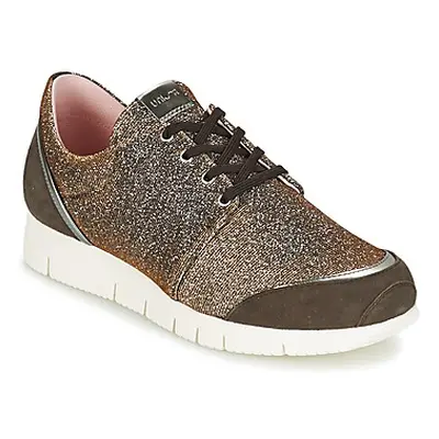 Unisa BOMBA women's Shoes (Trainers) in Silver