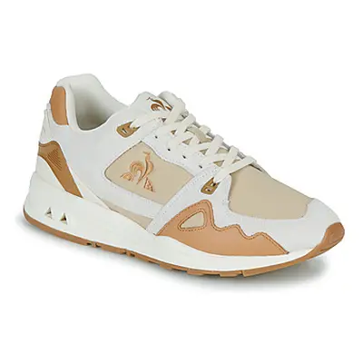 Le Coq Sportif LCS R1000 RIPSTOP men's Shoes (Trainers) in Brown