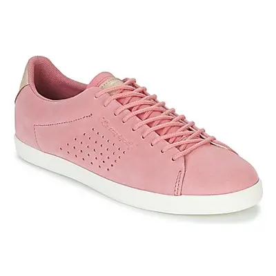 Le Coq Sportif CHARLINE SUEDE women's Shoes (Trainers) in Pink