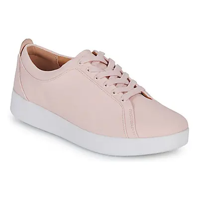 FitFlop RALLY CANVAS TRAINERS women's Shoes (Trainers) in Pink