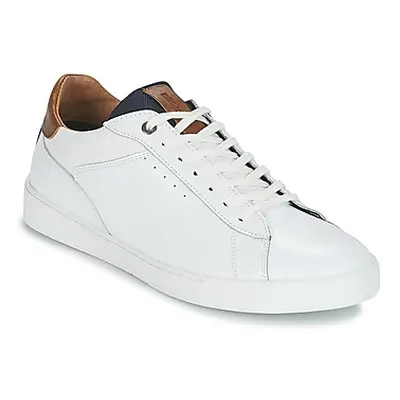 Redskins AMICAL men's Shoes (Trainers) in White