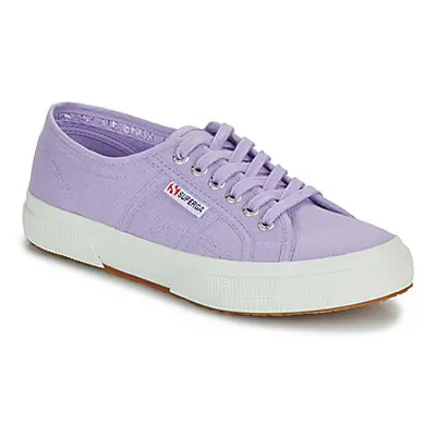 Superga 2750 COTON CLASSIC women's Shoes (Trainers) in Purple